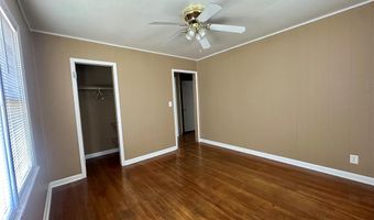 1137 E Chestnut St, Altus, OK 73521