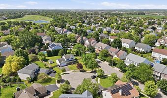 1 Regal Ct, Algonquin, IL 60102