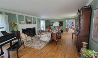 1230 N SUPERIOR St, Antigo, WI 54409