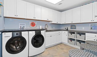 222 SILVER BIRCH Ln, Bear, DE 19701