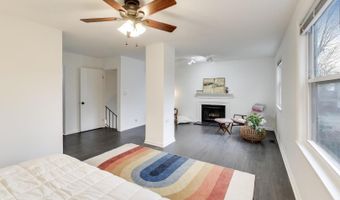 1011 Wesley Ln, Algonquin, IL 60102