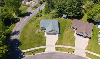 2544 Avery Ln, Altoona, WI 54720