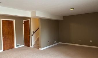 2547 Meade Ct, Ann Arbor, MI 48105