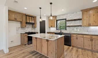 271 Rolling Ranch Blvd, Alvord, TX 76225