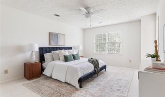 994 Coach House Dr, Tucker, GA 30084
