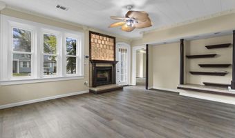1090 Cherokee St, Biloxi, MS 39530