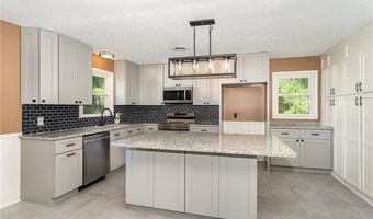1270 Rainbow Rd, Advance, NC 27006