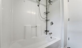 23016 W Lakeview Ave, Antioch, IL 60002