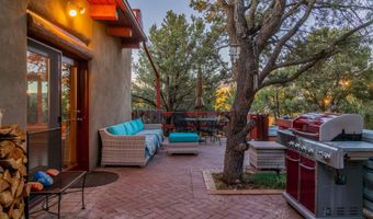 174 Hondo Seco Rd, Arroyo Hondo, NM 87513
