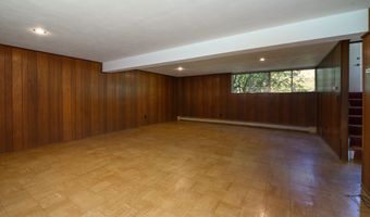 87 Pleasant Dr, Bethany, CT 06524