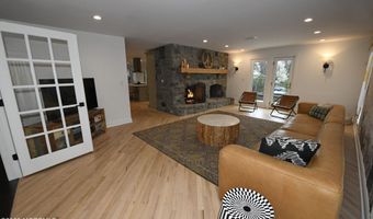 2102 Princeton Ct, Allenwood, NJ 08720