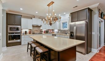 9 Bajala Dr E, Beaufort, SC 29907