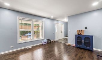 40233 N Lakeview Ave, Antioch, IL 60002