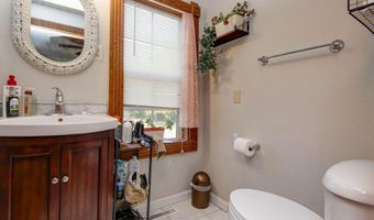 21207 Lawrence 1230, Aurora, MO 65605