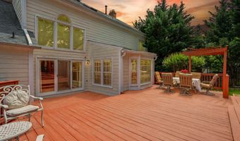 4918 SUNSET Ln, Annandale, VA 22003