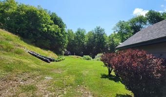 18 Demers St, Berlin, NH 03570