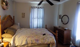 36 Richmond Pl, Bristol, CT 06010