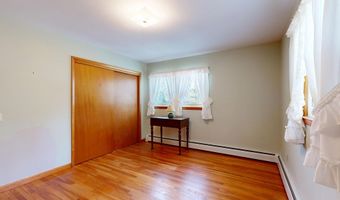8 Fahi Pond Rd, Anson, ME 04958