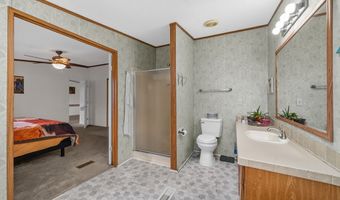 197 Old Homestead Rd, Big Sandy, TN 38221