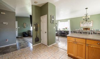102 GARDEN Cir, Bloomfield, NM 87413