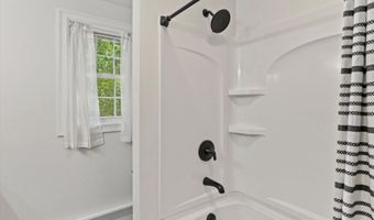 37 Pine Ridge Dr, Candia, NH 03034
