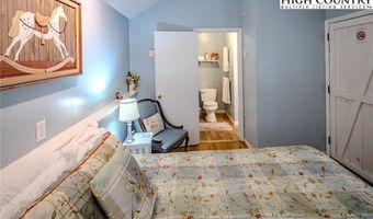 4584 4582 NC Highway 194 S, Banner Elk, NC 28604