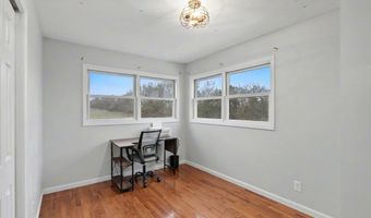 72 E 1600 Rd, Baldwin City, KS 66006