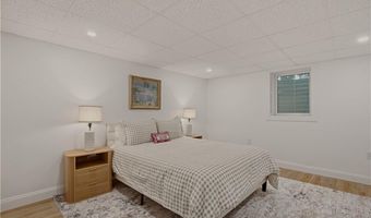 7 Clay St, Newport, RI 02840