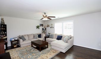 54 Edinburgh Castle Ln, Camden, SC 29020