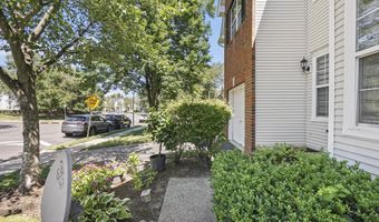 172 Windsong Cir, East Brunswick, NJ 08816