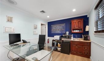 15 Thomas St, North Providence, RI 02911