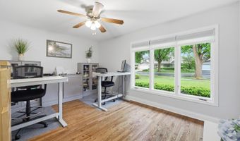 1132 S Fernandez Ave, Arlington Heights, IL 60005
