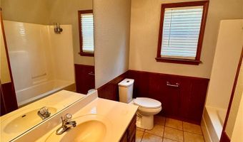 3802 SW Maple Rd, Bentonville, AR 72712