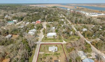 76 Ave H, Apalachicola, FL 32320