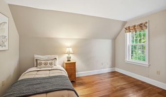 16 Storybrook Ln, Amherst, NH 03031