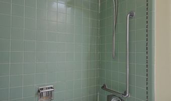 525 SOLANO Dr SE, Albuquerque, NM 87108