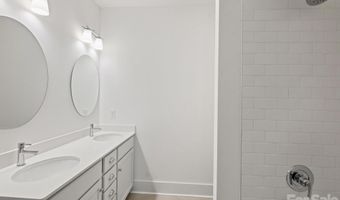 1125 E 35th St, Charlotte, NC 28205