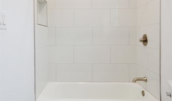92 E 21ST St, Bayonne, NJ 07002