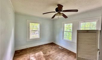 621 3rd Ave SE, Aliceville, AL 35442