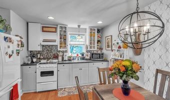1 Fried Ave, Bristol, RI 02809