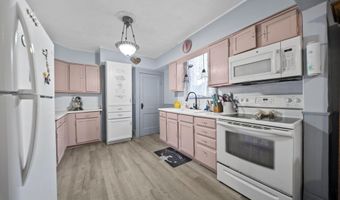 40 Walnut St, Ashville, OH 43103