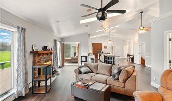 5901 Gibbs Rd, Andover, OH 44003