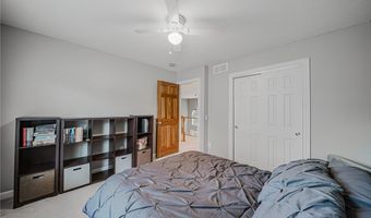 985 W Martin Ave, Amherst, OH 44001