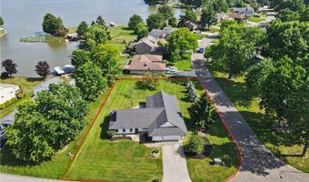3854 Surfside Cir, Aurora, OH 44202