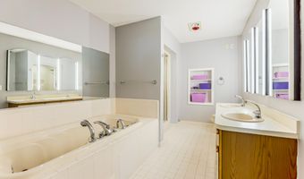 531 Liberty Pointe Dr, Ann Arbor, MI 48103