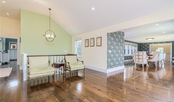 953 Fort Getty Rd, Jamestown, RI 02835