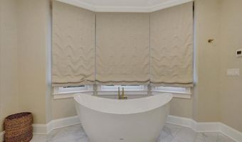 222 Cedar Ave, Allenhurst, NJ 07711