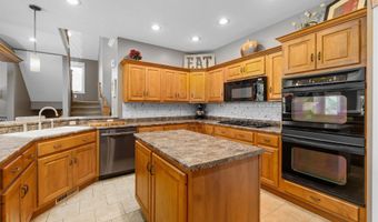 1205 N Dewey, Auburn, IN 46706