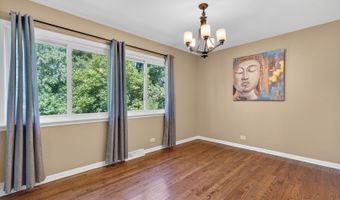 908 S Arlington Heights Rd, Arlington Heights, IL 60005