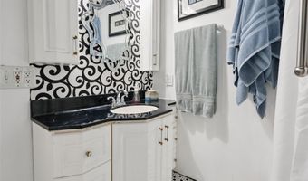 3618 SW 9th St, Des Moines, IA 50315